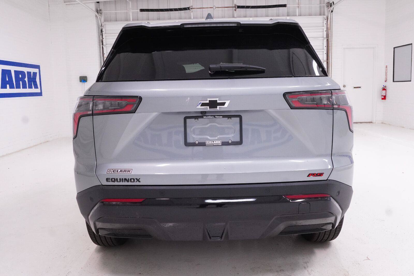New 2027 Chevrolet Equinox RS FWD image 30