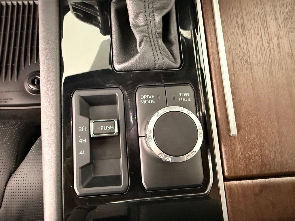 Certified 2025 Toyota Tundra Capstone AWD/4WD image 27