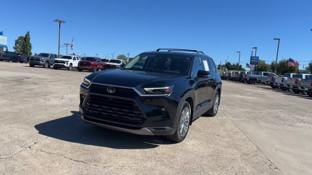 Used 2024 Toyota Grand Highlander AWD image 4