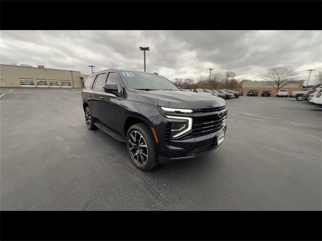 Used 2025 Chevrolet Tahoe RST image 2