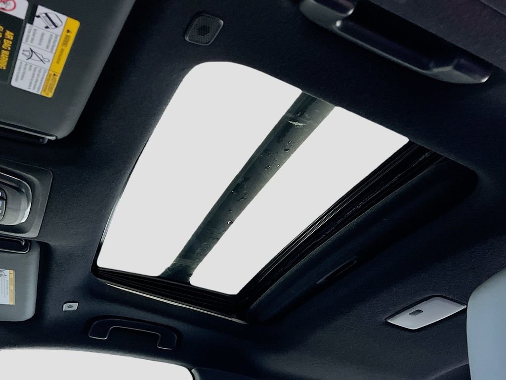 Used 2025 Toyota Corolla Cross AWD Hybrid w/ Convenience Package image 22