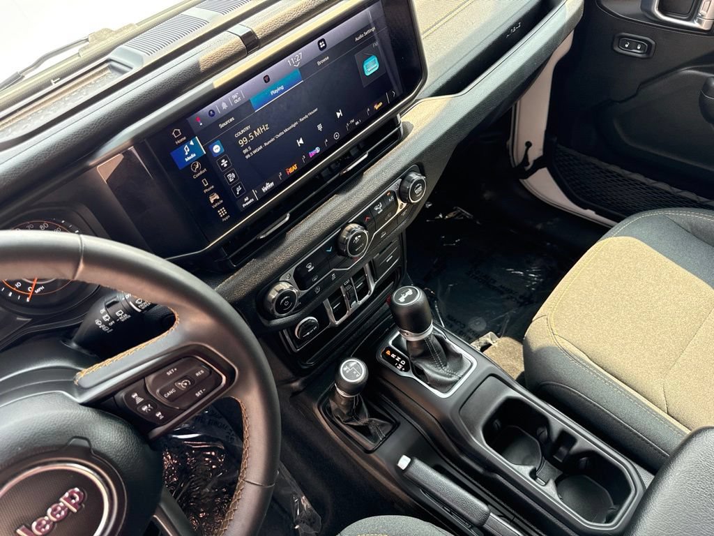 Used 2024 Jeep Wrangler Unlimited Sport AWD/4WD image 33