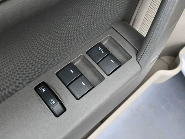 Used 2011 Ford Focus SE w/ 201A Rapid Spec Order Code FWD image 19