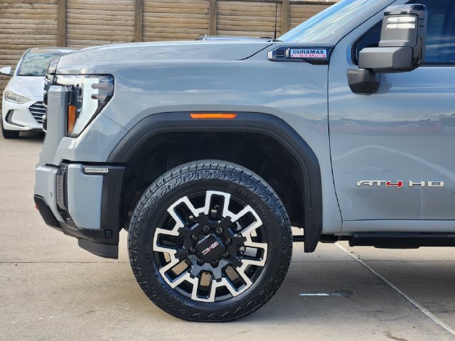 Used 2024 GMC Sierra 2500 AT4 w/ AT4 Preferred Package AWD/4WD image 16