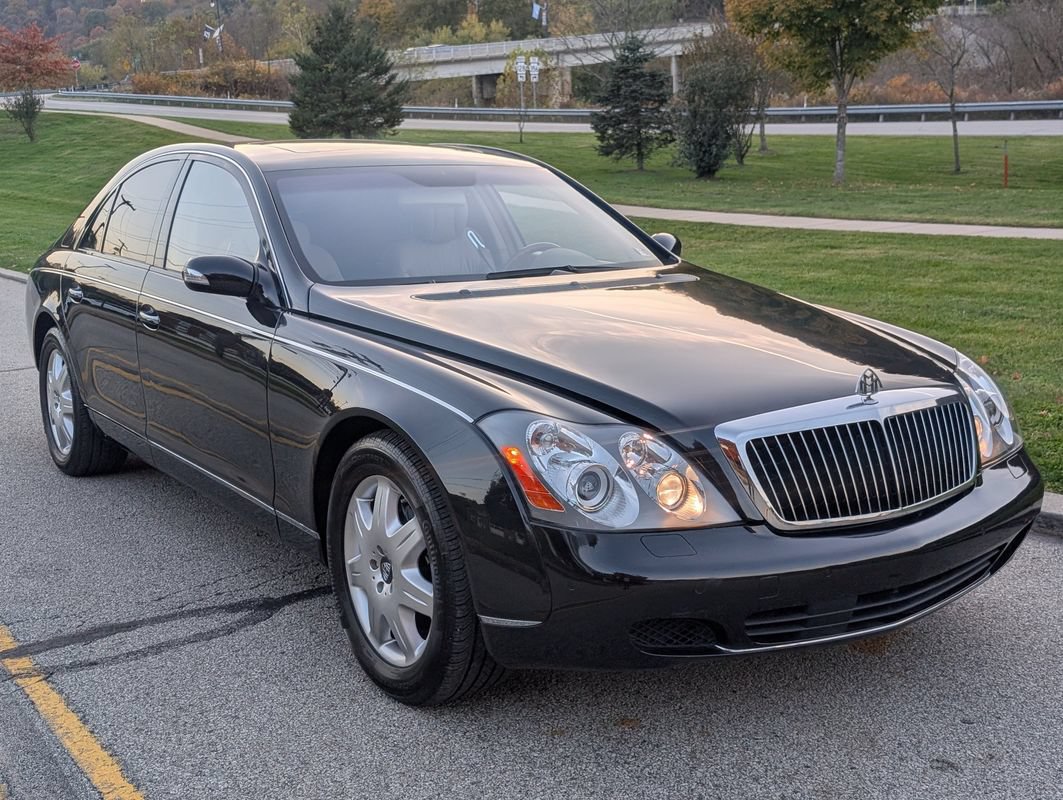 Used 2005 Maybach 57 RWD image 2