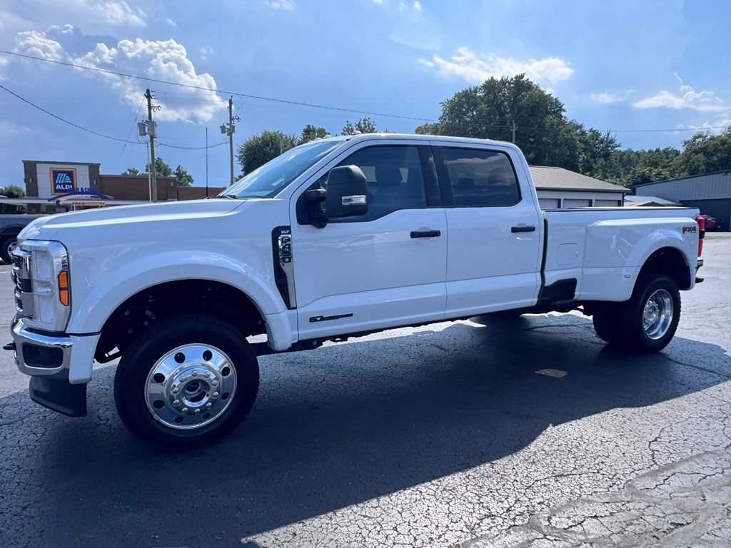 Used 2026 Ford F450 XLT w/ 360-Degree Camera Package AWD/4WD image 2