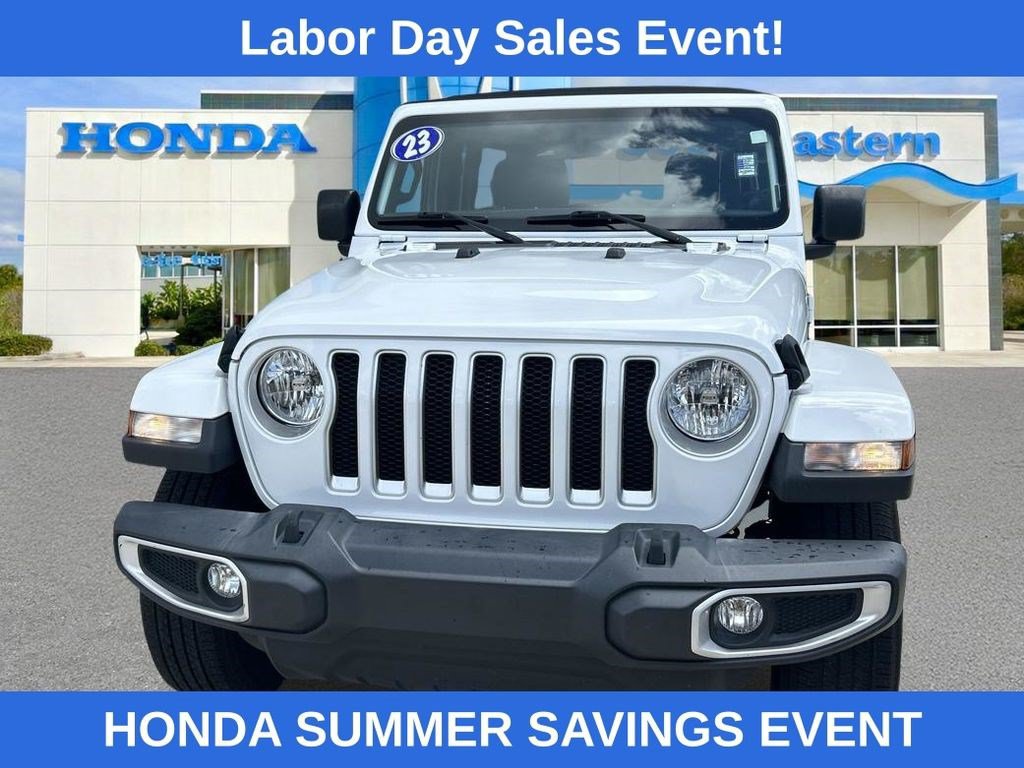 Used 2023 Jeep Wrangler Unlimited Sahara AWD/4WD image 2