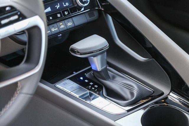 New 2025 Hyundai Elantra SEL FWD image 22