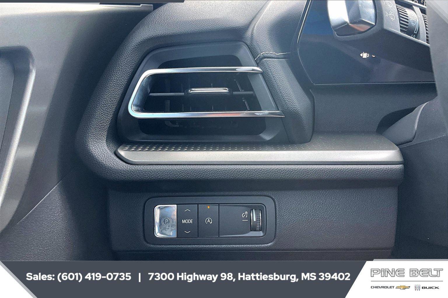 New 2026 Chevrolet Traverse LT w/ Driver Confidence Package image 23