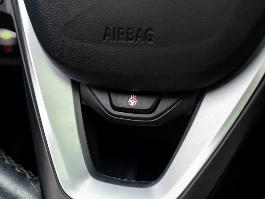 Used 2020 BMW 330i xDrive Sedan w/ Convenience Package image 23