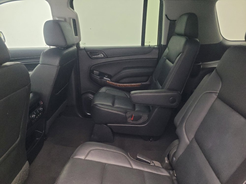 Used 2019 Chevrolet Suburban Premier AWD/4WD image 18