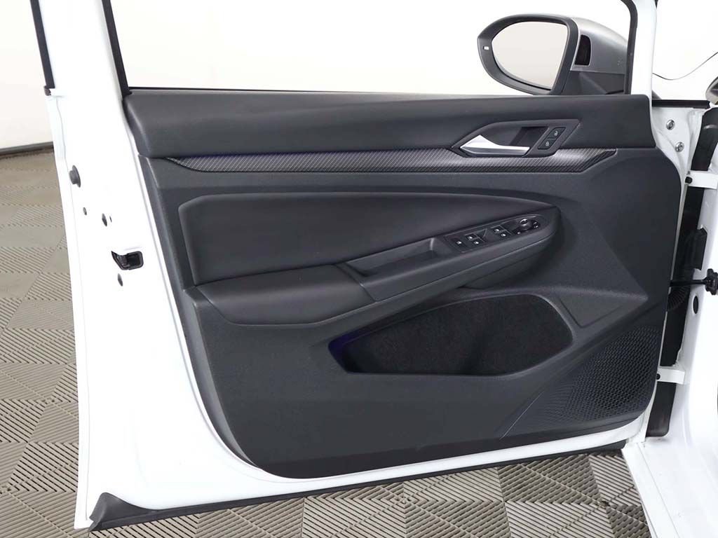 Used 2022 Volkswagen Golf R AWD/4WD image 28