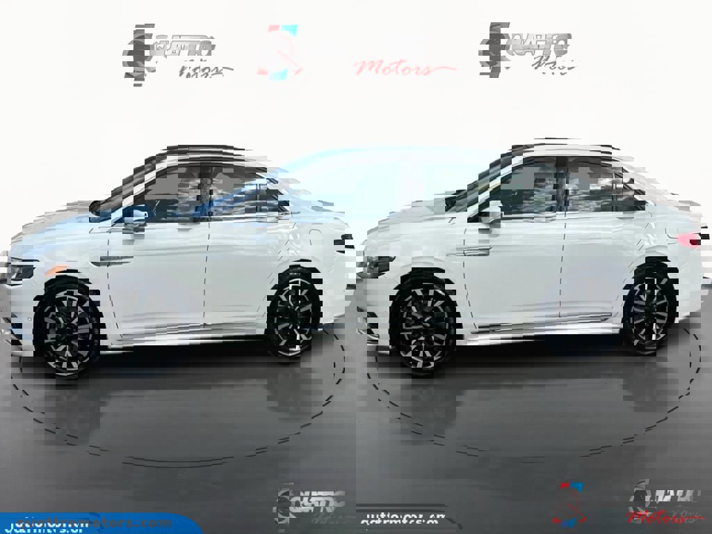 Used 2020 Lincoln Continental Reserve image 2