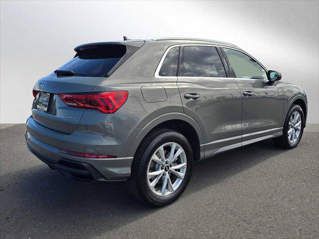 Used 2023 Audi Q3 2.0T Premium Plus w/ Premium Plus Package AWD/4WD image 3