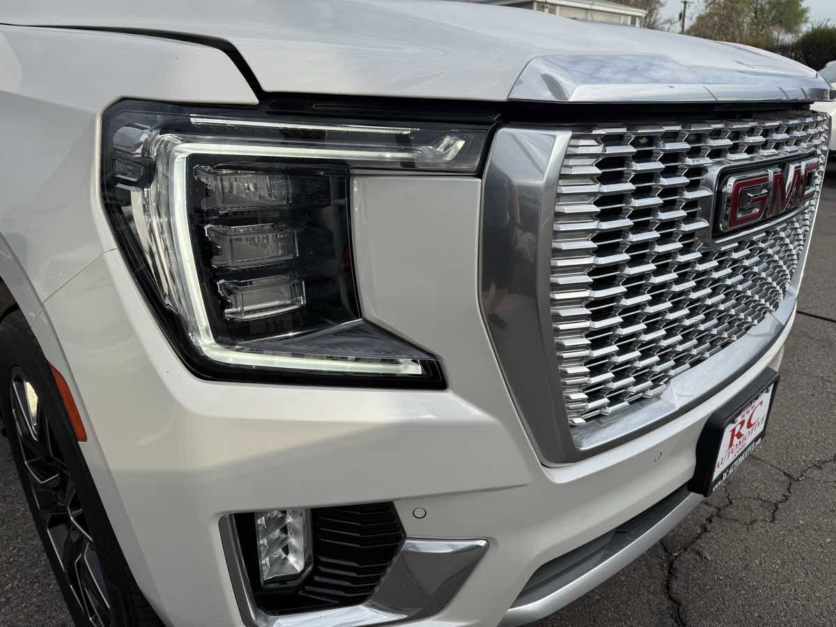 Used 2021 GMC Yukon Denali w/ Denali Ultimate Package image 28