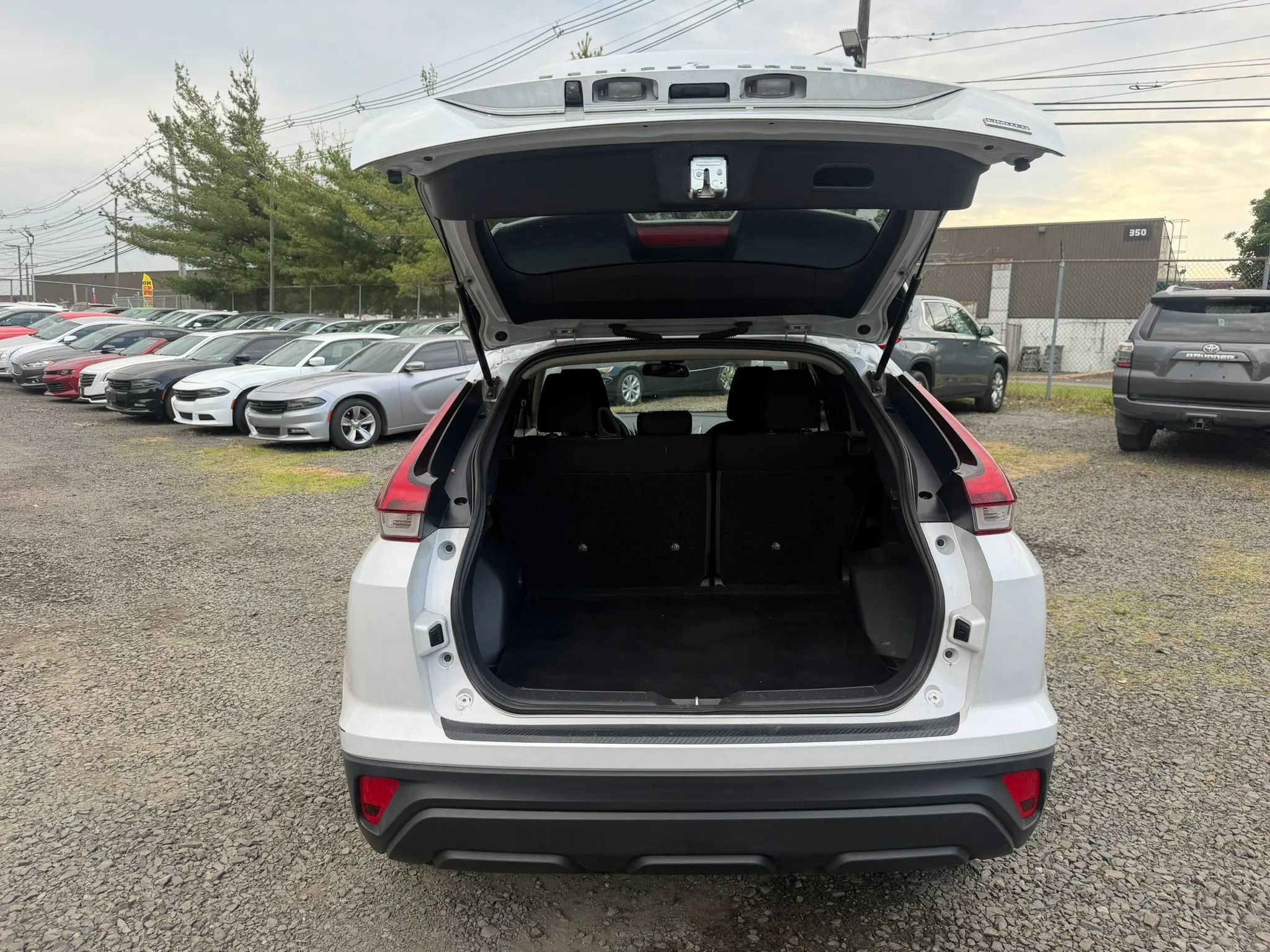 Used 2022 Mitsubishi Eclipse Cross LE FWD image 14