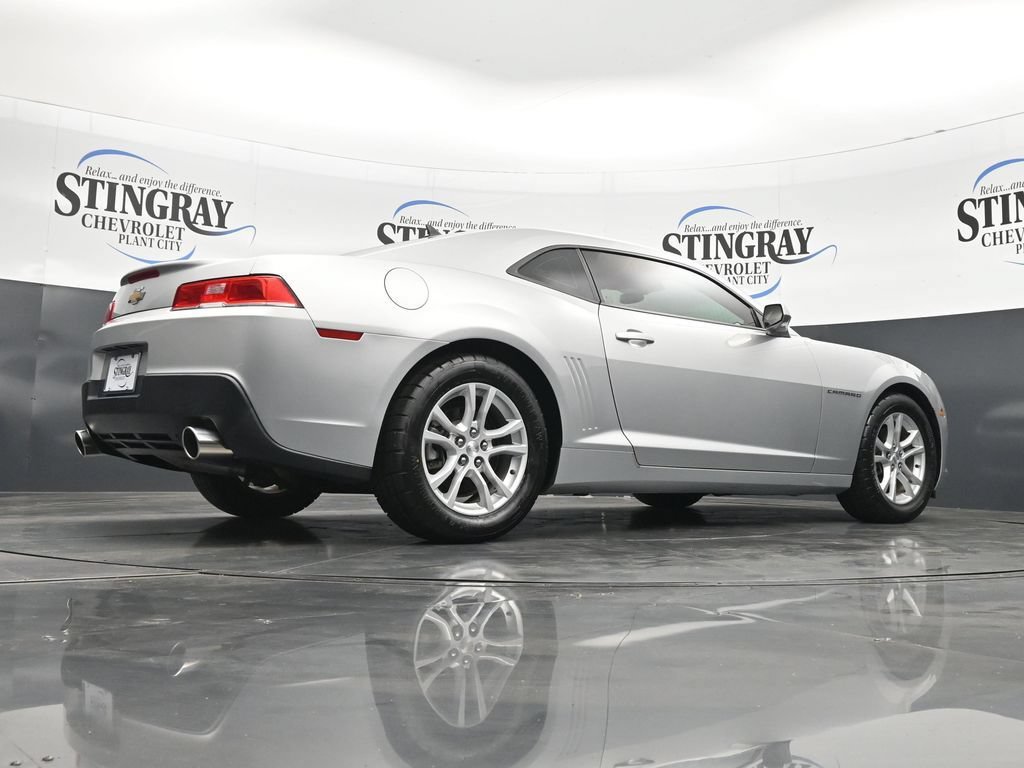 Used 2015 Chevrolet Camaro LT RWD image 32