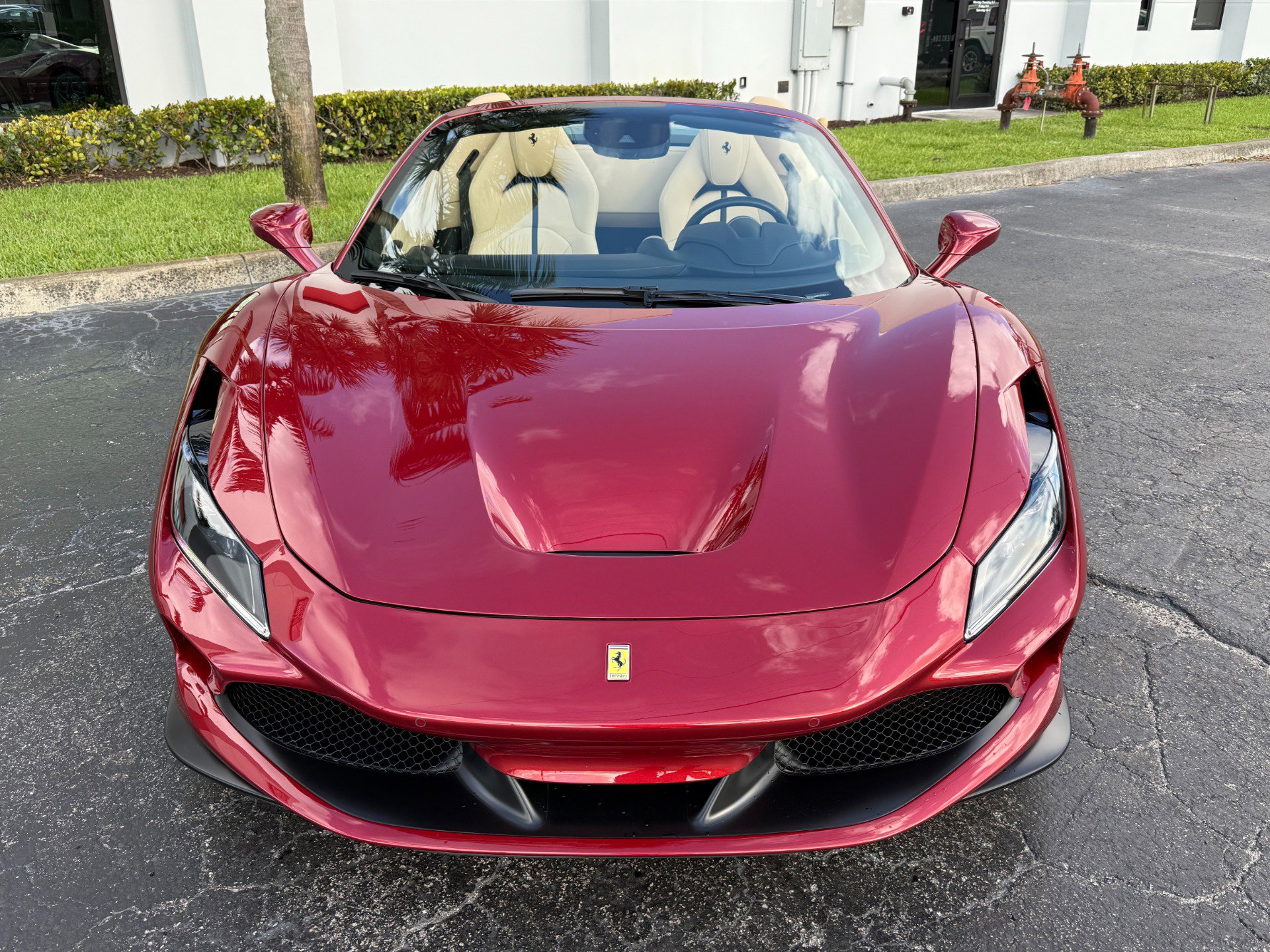 Used 2023 Ferrari F8 Tributo image 8