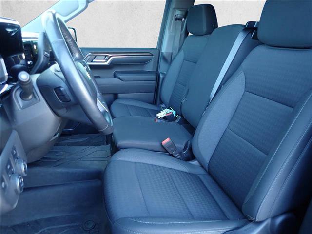 Used 2022 Chevrolet Silverado 1500 LT AWD/4WD image 9