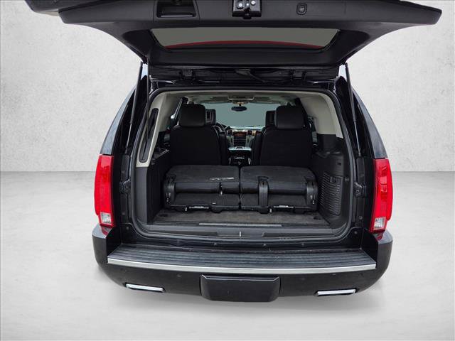 Used 2013 Cadillac Escalade Platinum AWD/4WD image 16