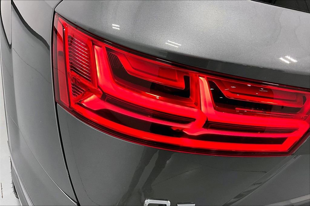 Used 2018 Audi Q7 3.0T Prestige image 39