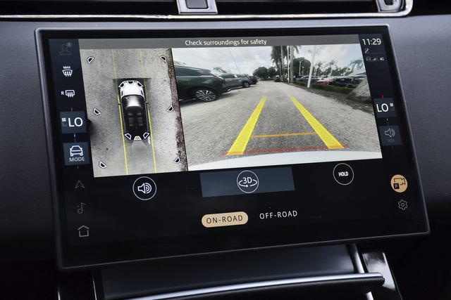 Used 2024 Land Rover Range Rover Evoque S AWD/4WD image 17
