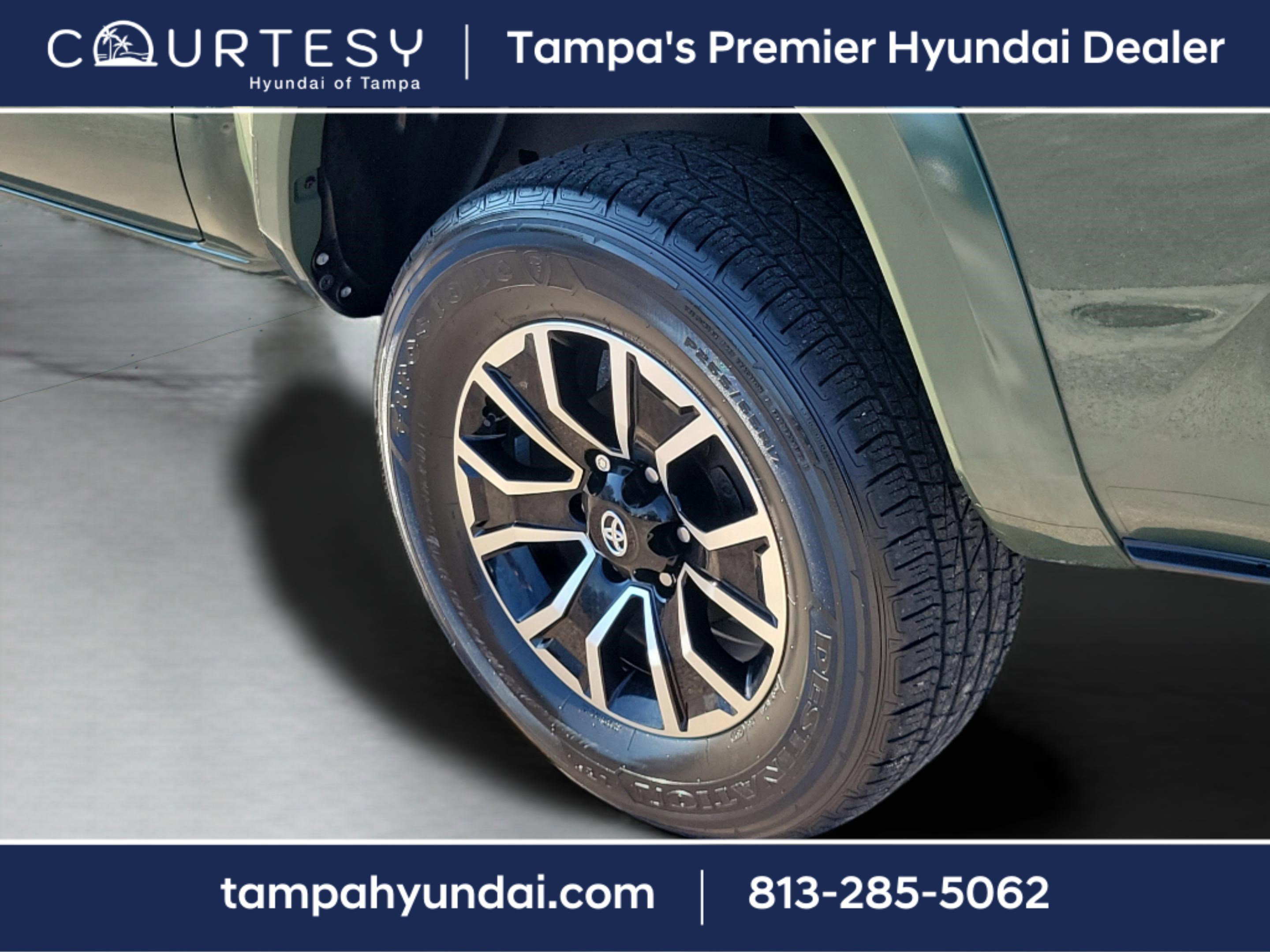 Used 2022 Toyota Tacoma TRD Sport image 5