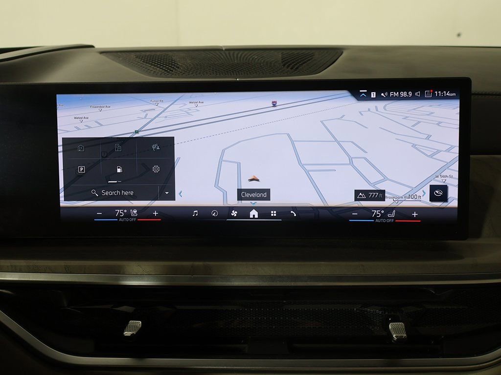 Used 2024 BMW X7 xDrive40i w/ Executive Package image 54