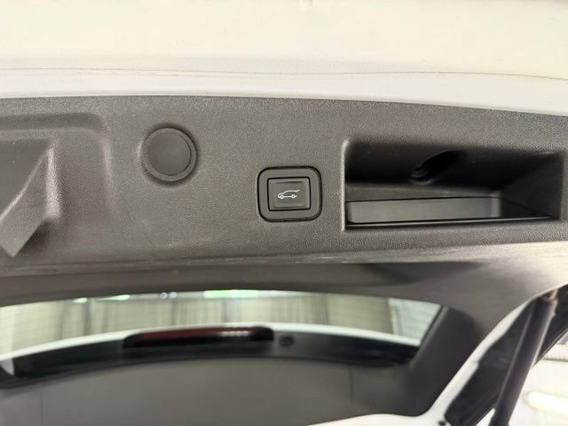 Used 2019 Chevrolet Equinox LT AWD/4WD image 10