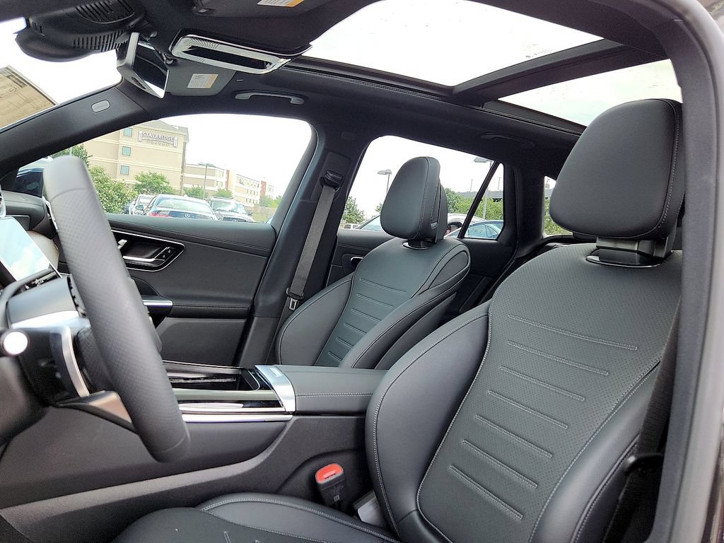New 2025 Mercedes-Benz GLC 300 image 16