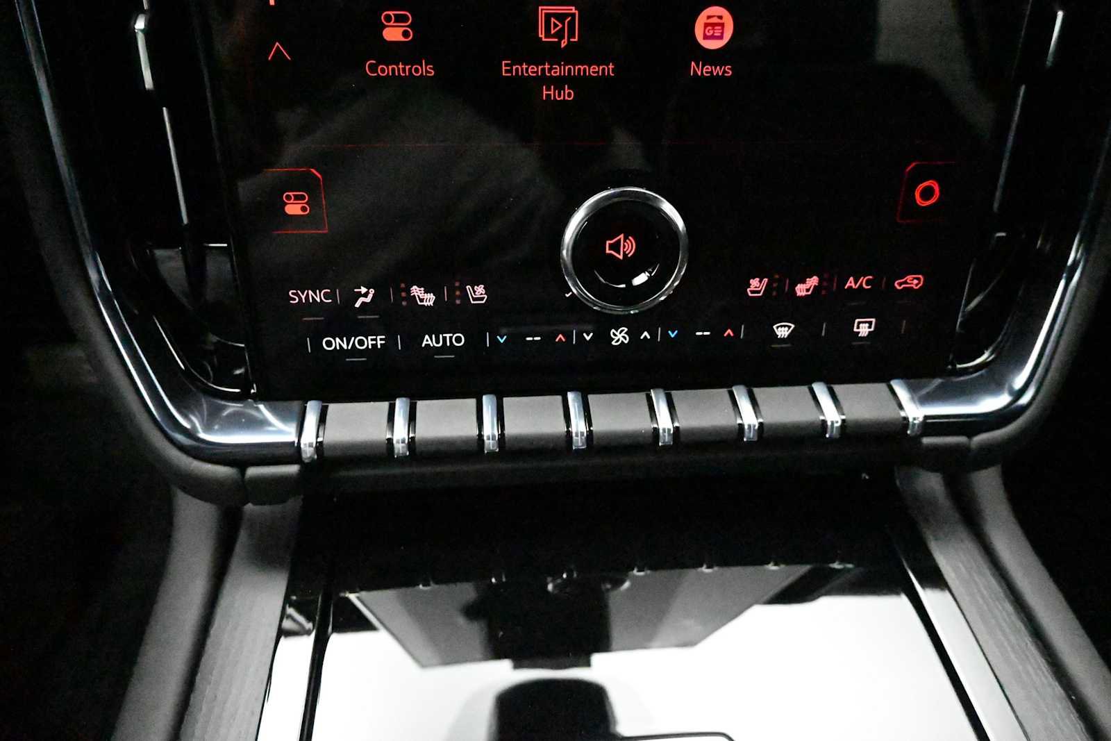 New 2026 GMC Yukon XL AT4 Ultimate w/ LPO, Floor Liner Package AWD/4WD image 19