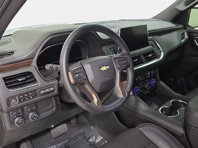 Used 2023 Chevrolet Tahoe High Country AWD/4WD image 16