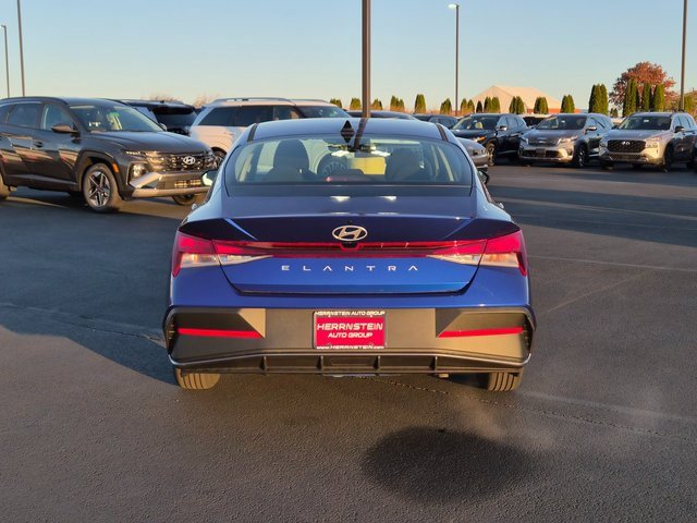New 2026 Hyundai Elantra SE image 27