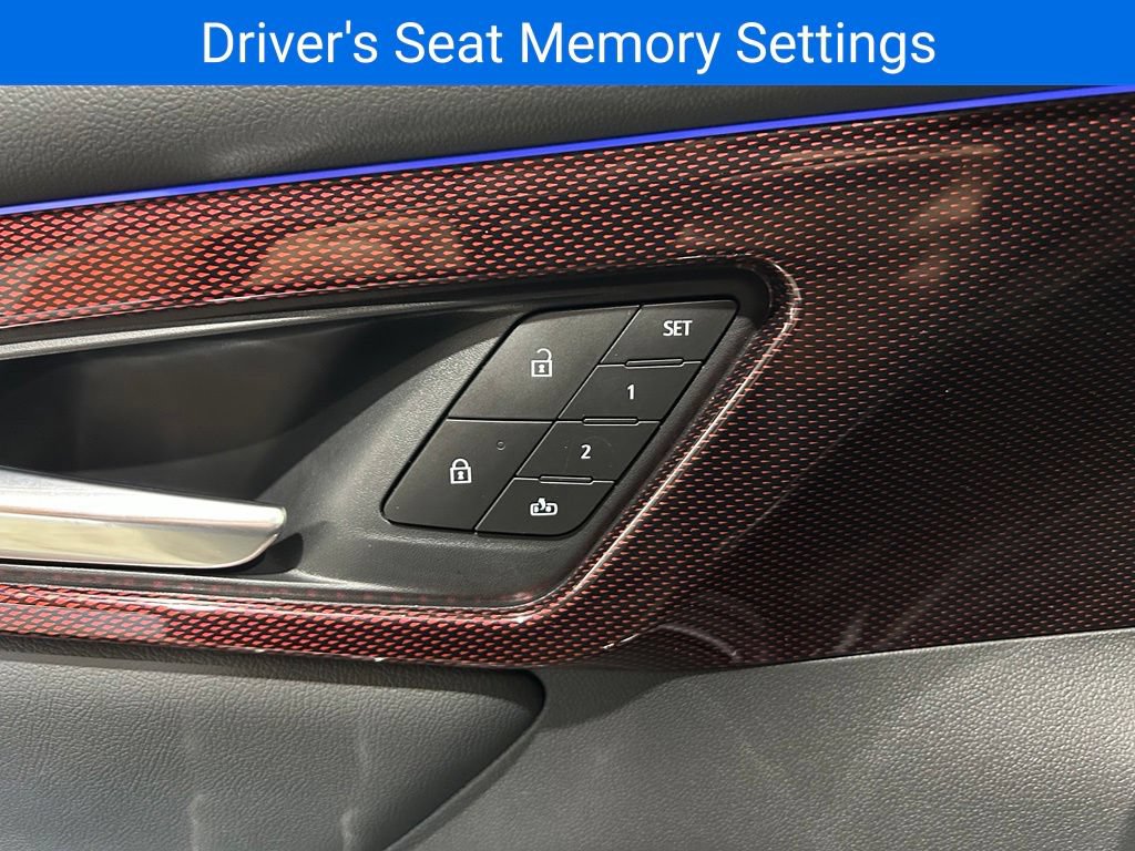 New 2026 Chevrolet Traverse RS w/ LPO, Floor Liner Package AWD/4WD image 7