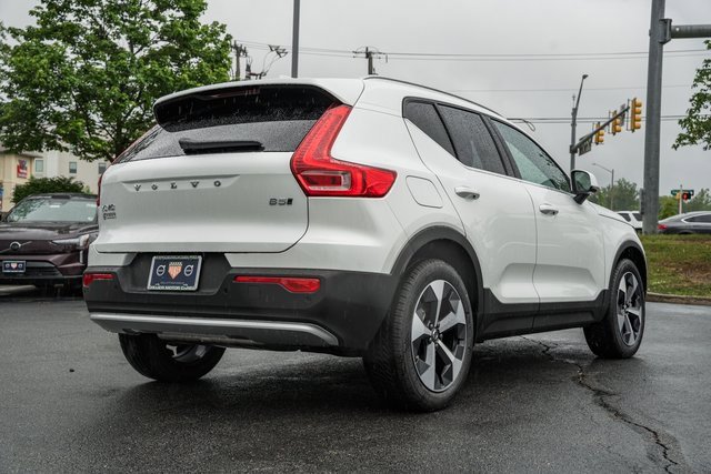 Certified 2025 Volvo XC40 B5 Core w/ Protection Package Premier image 6