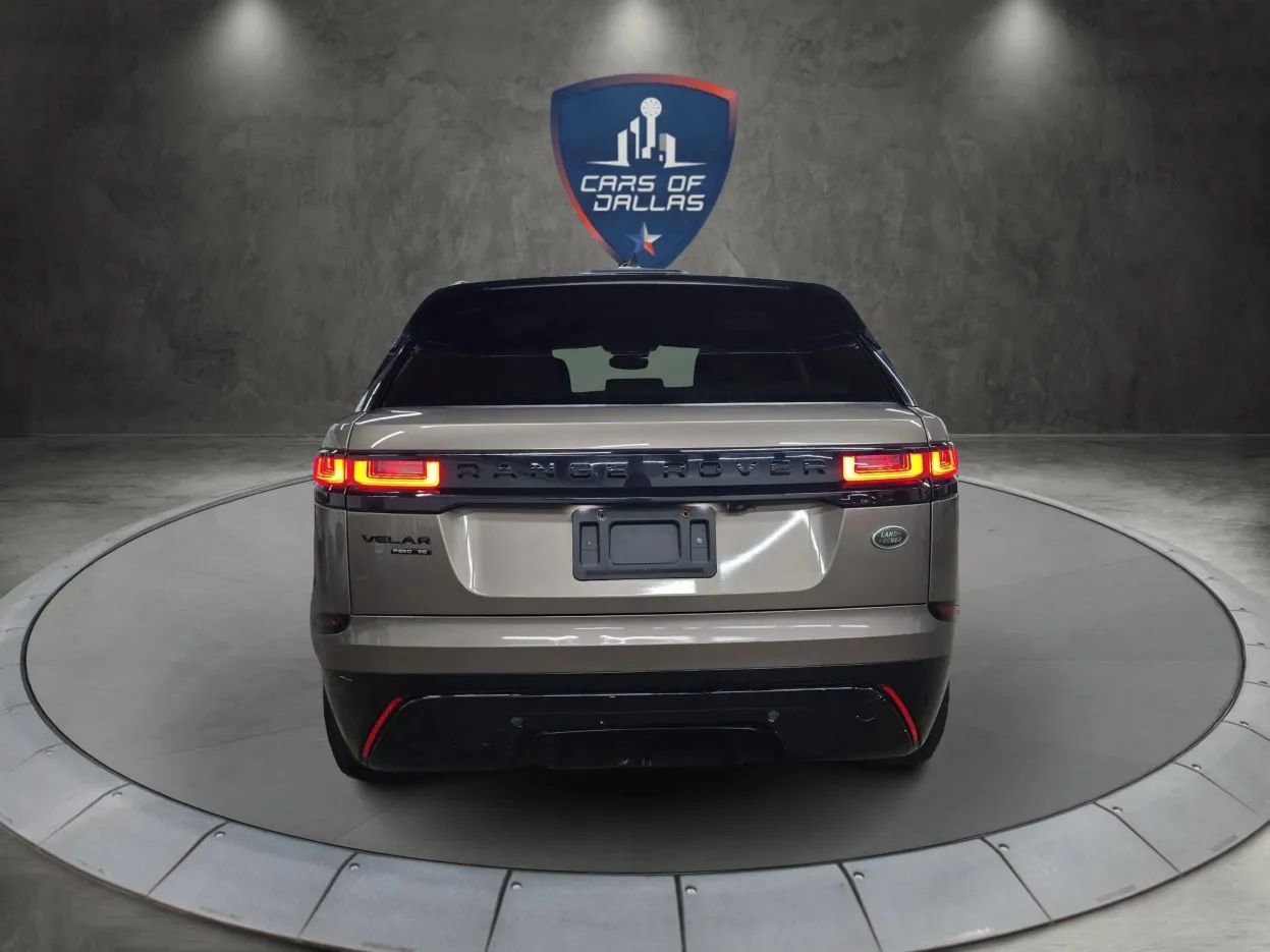 Used 2018 Land Rover Range Rover Velar R-Dynamic SE image 4