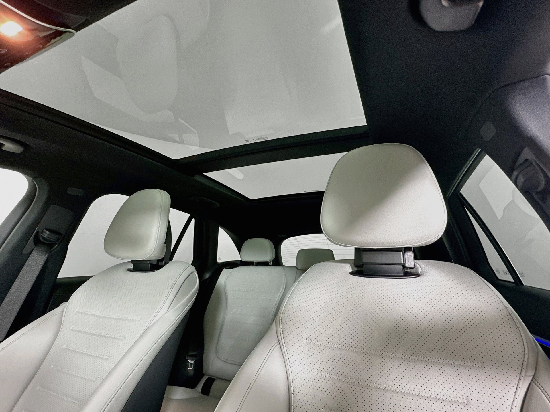 New 2027 Mercedes-Benz GLC 300 4MATIC image 24