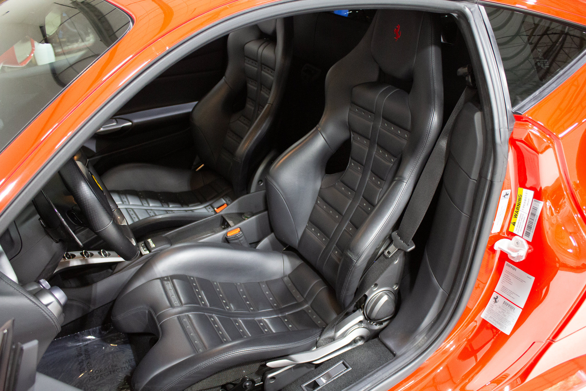 Used 2018 Ferrari 488 GTB RWD image 18