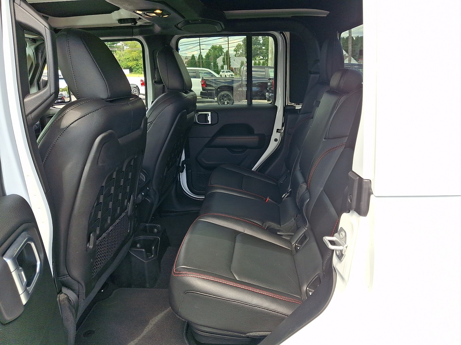 Used 2020 Jeep Gladiator Rubicon AWD/4WD image 10