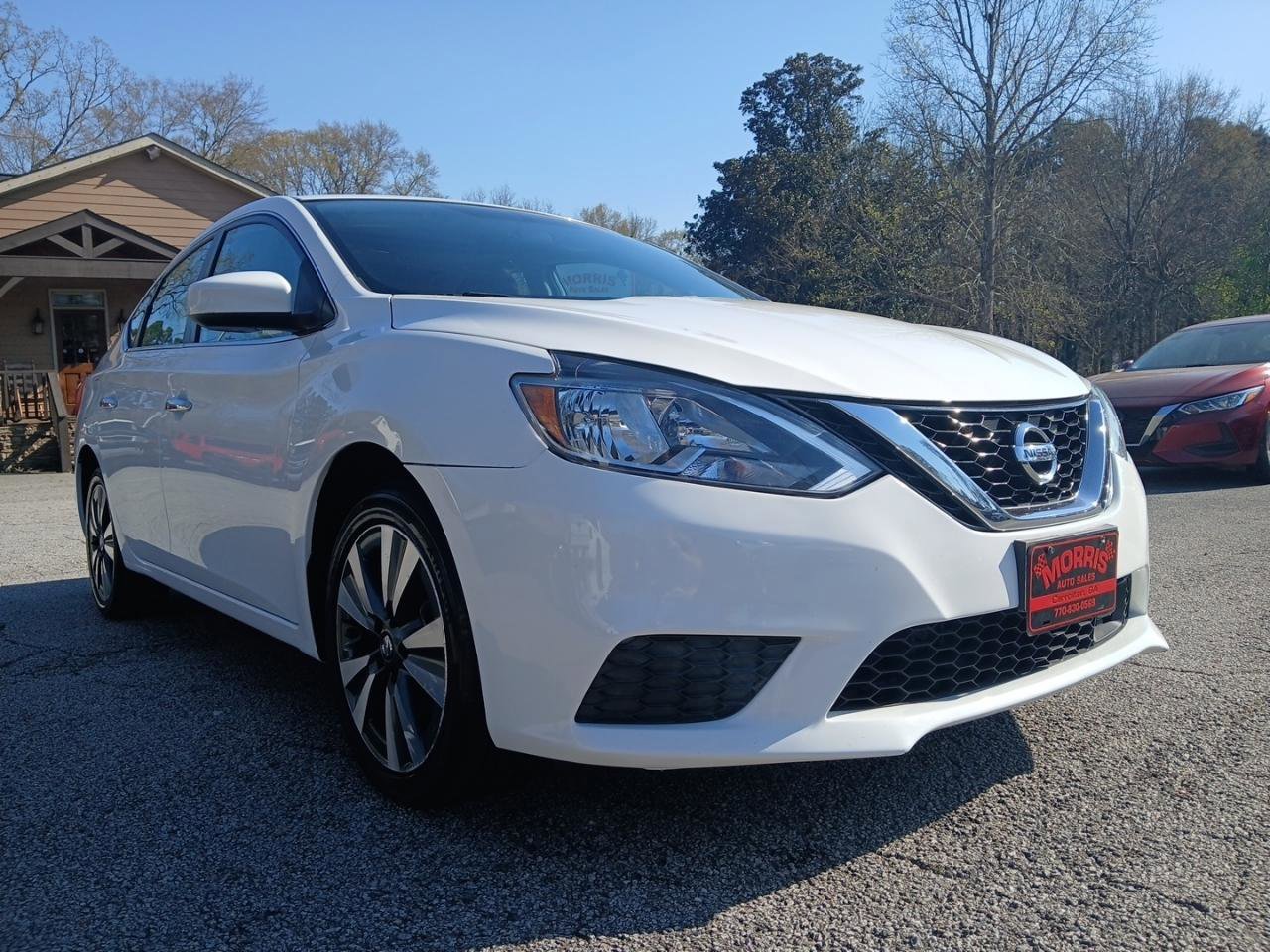 Used 2019 Nissan Sentra SV w/ Special Edition Package FWD image 4