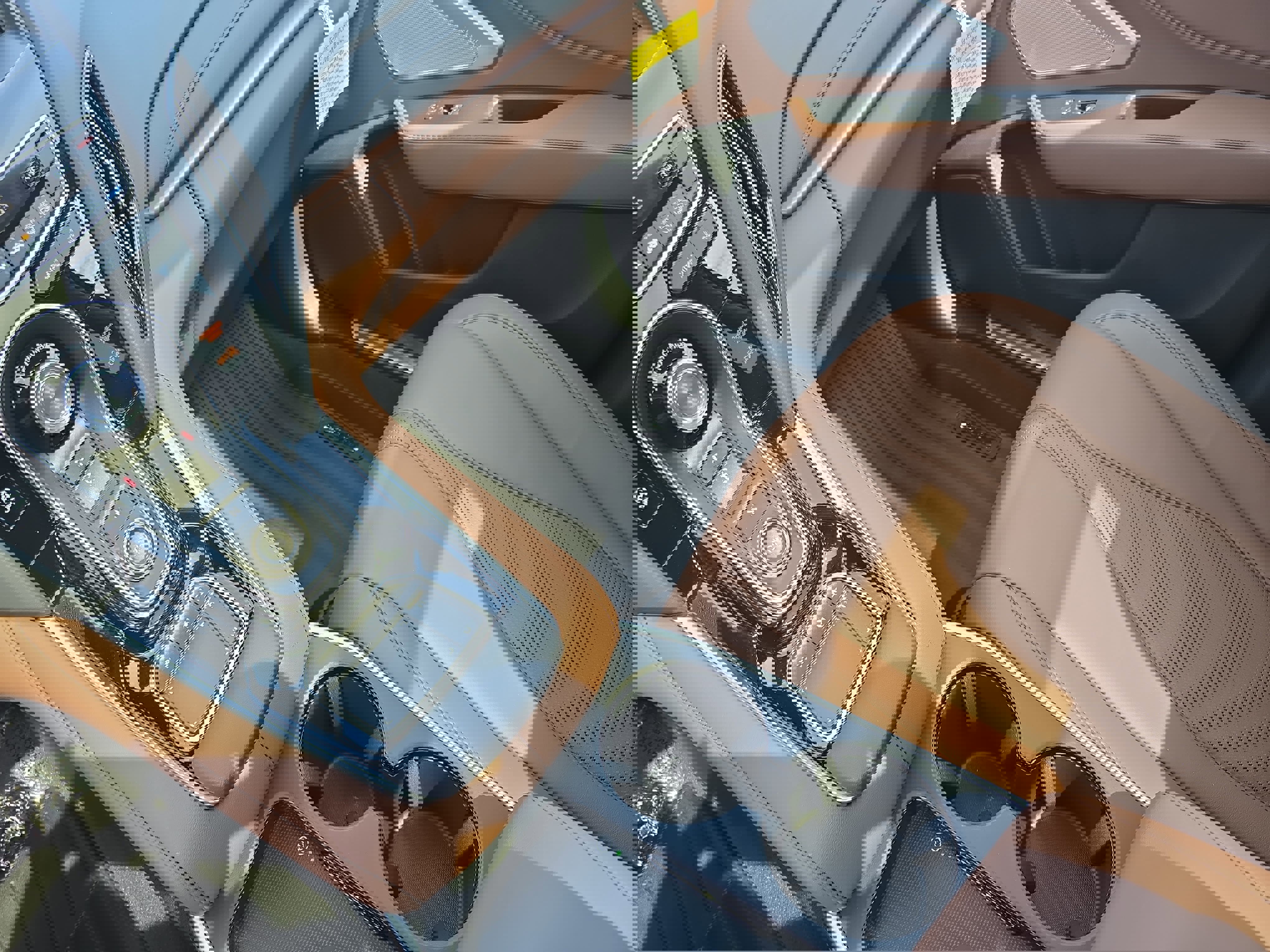 Used 2025 Acura RDX w/Technology Package image 25