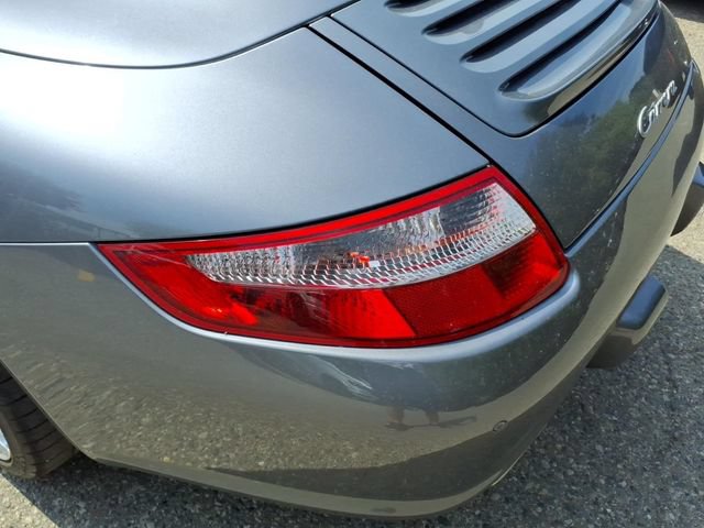 Used 2005 Porsche 911 Carrera RWD image 8
