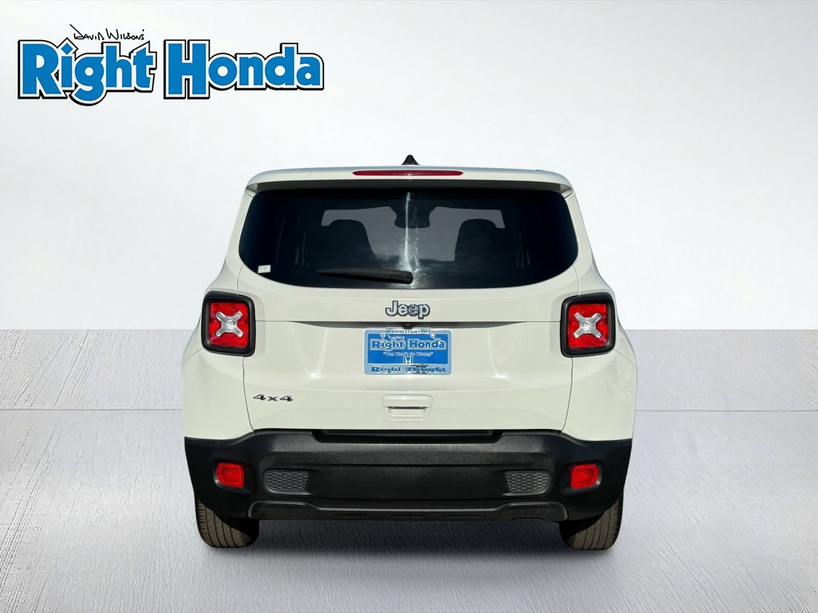 Used 2023 Jeep Renegade Latitude AWD/4WD image 6