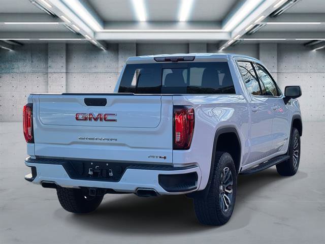 Used 2022 GMC Sierra 1500 AT4 w/ AT4 Premium Package image 3