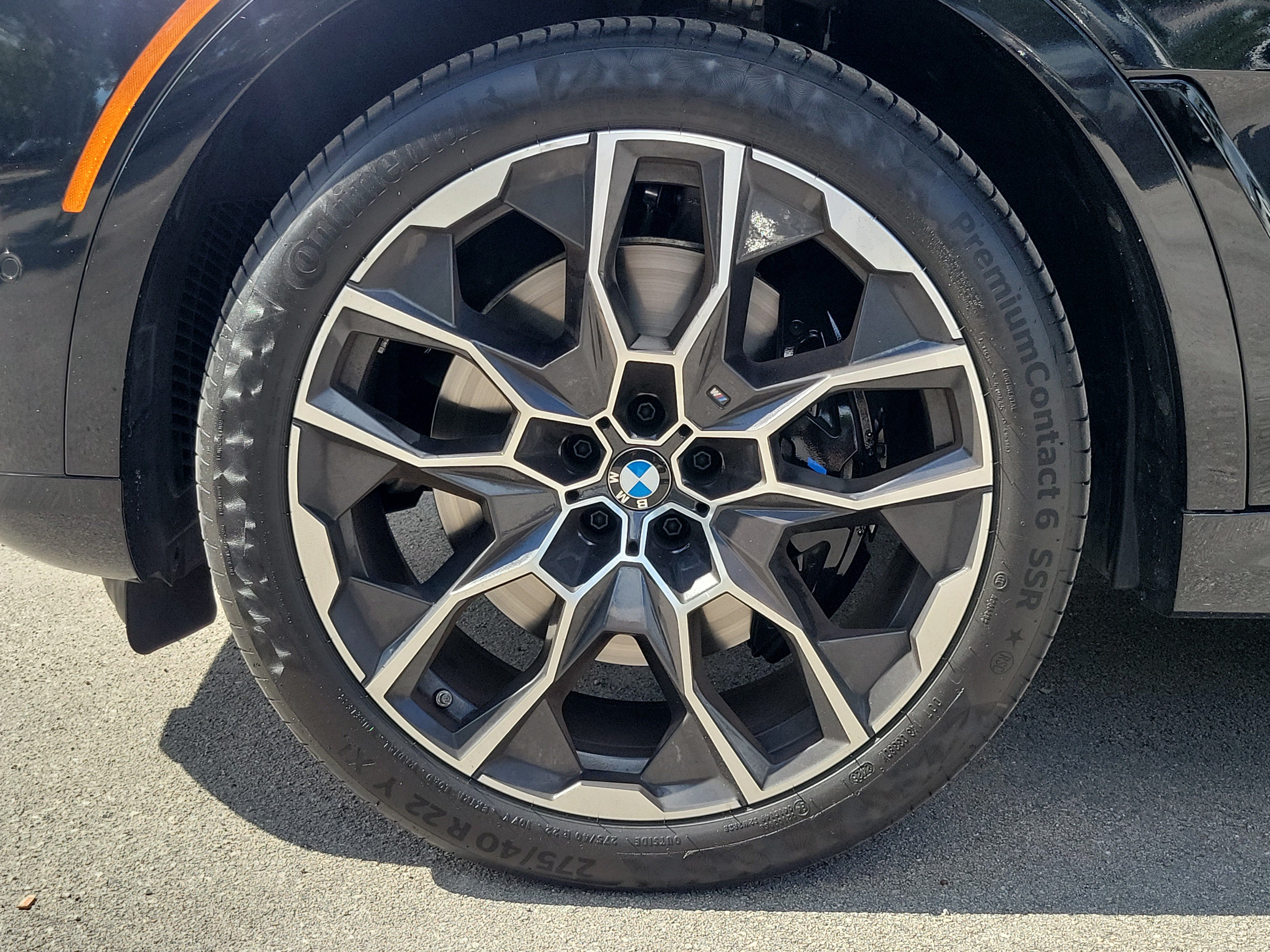 Used 2027 BMW X7 xDrive40i w/ M Sport Package AWD/4WD image 9