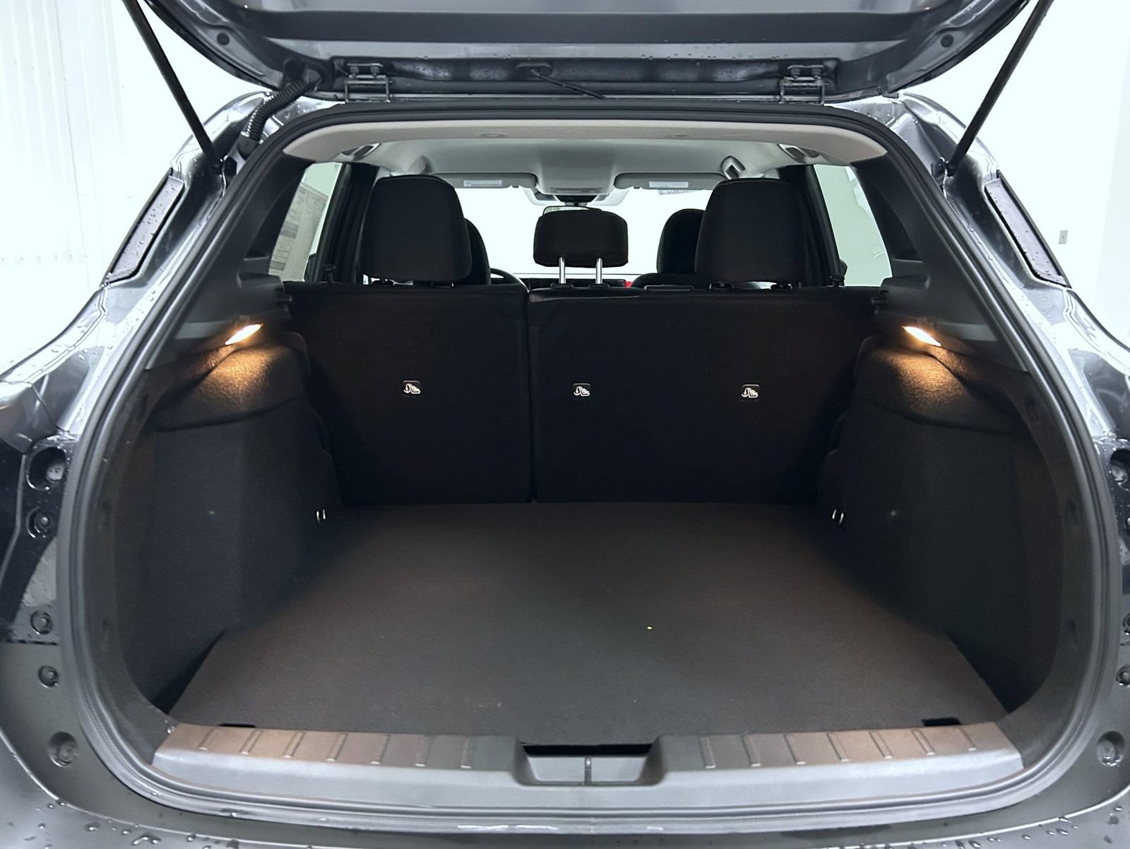New 2027 Nissan Kicks SV AWD/4WD image 21