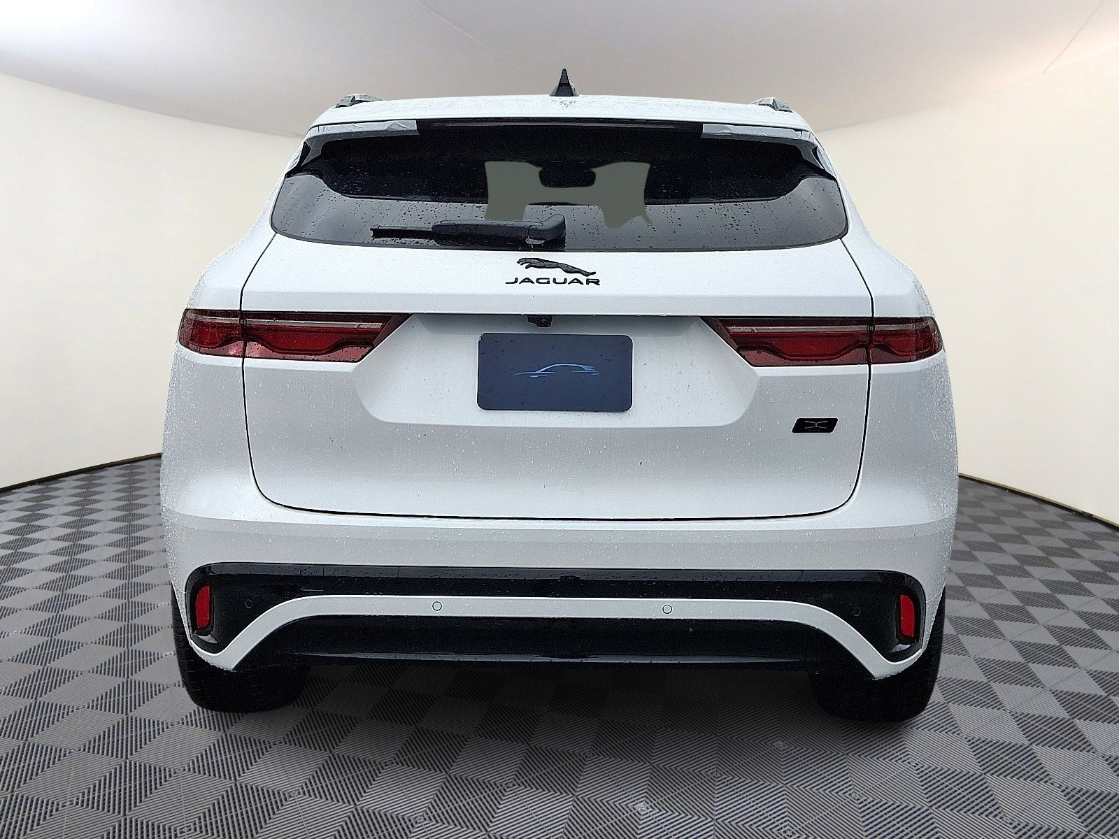 New 2026 Jaguar F-PACE R-Dynamic S image 3
