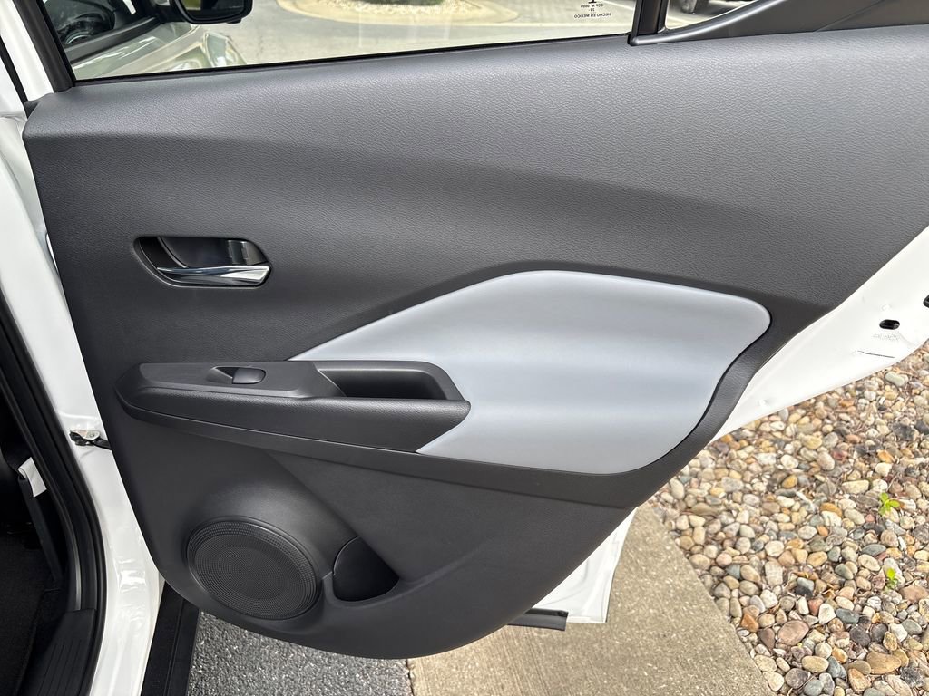 Used 2023 Nissan Kicks SR w/ SR PREMIUM PACKAGE w/ SR Premium Package FWD image 33