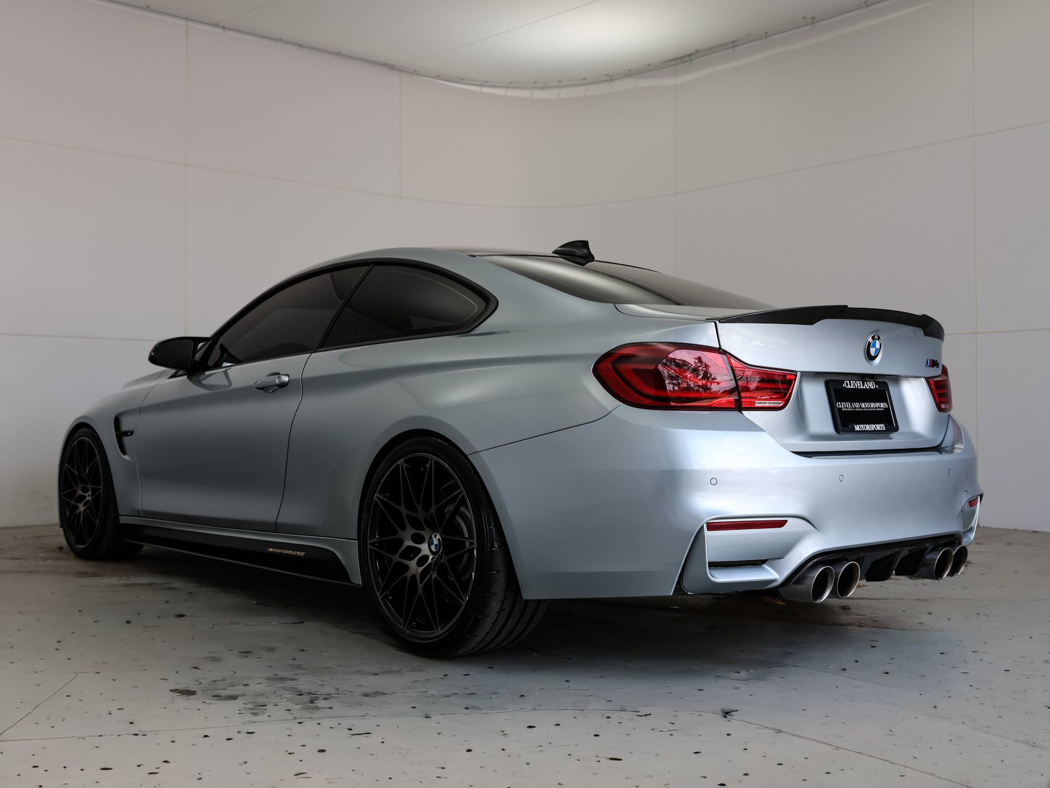 Used 2018 BMW M4 Coupe image 9