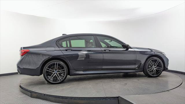 Used 2019 BMW 750i w/ Executive Package RWD image 9